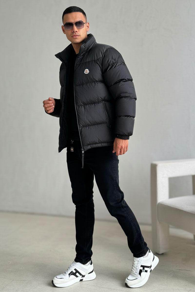 Moncler Утеплённая куртка Peuplier logo-patch - Black 