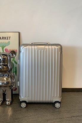 Чемодан Aluminum S Premium 54x36x23 см