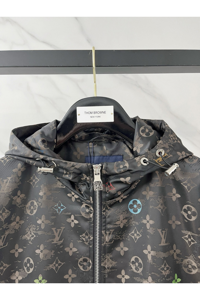 Lоuis Vuittоn Ветровка коричневого цвета Monogram