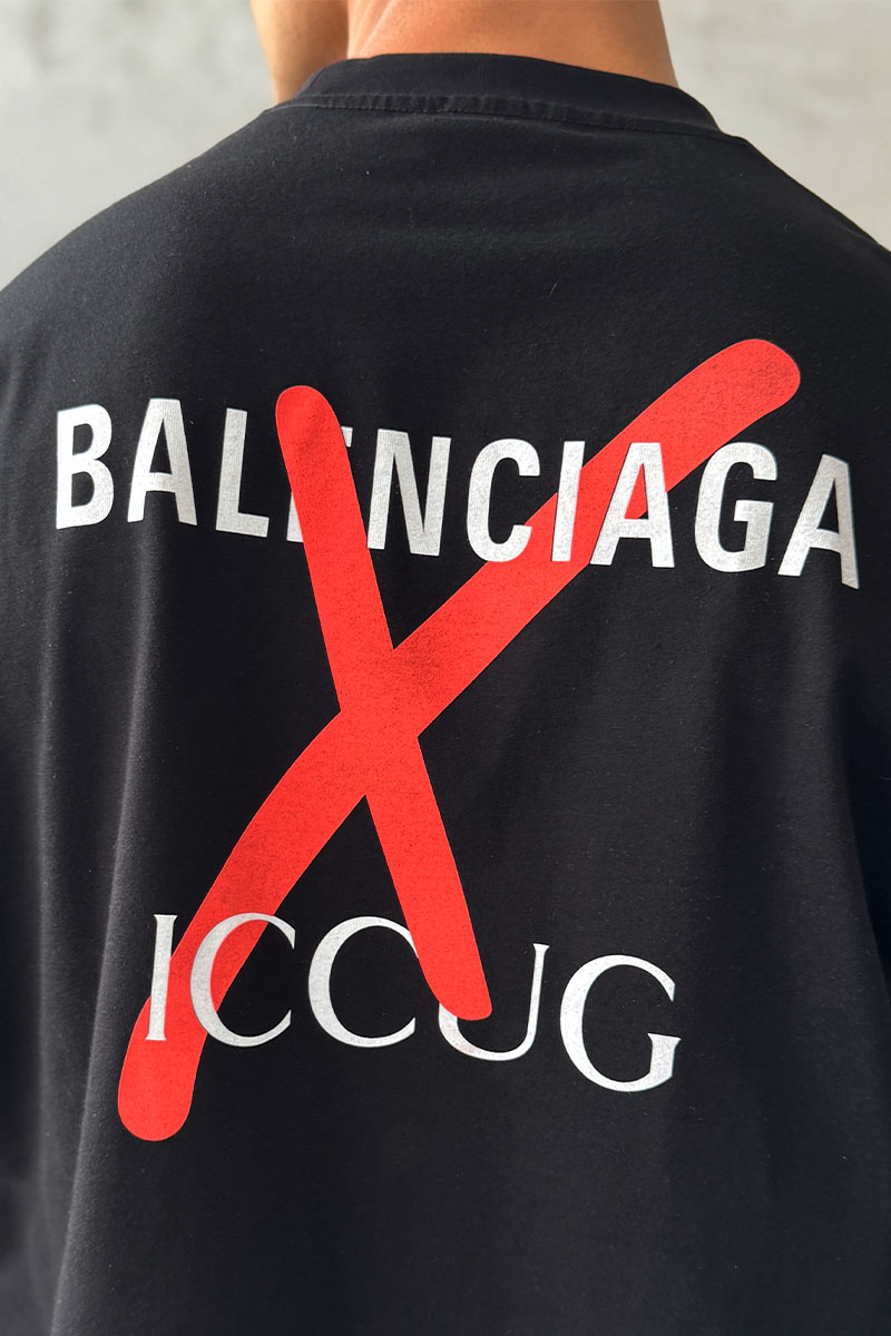 Balenciaga Чёрная оверсайз футболка Collaboration
