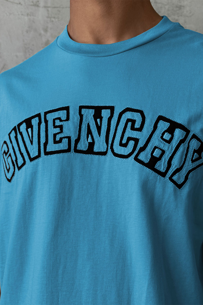 Givenchy Синяя оверсайз футболка college logo-embroidered