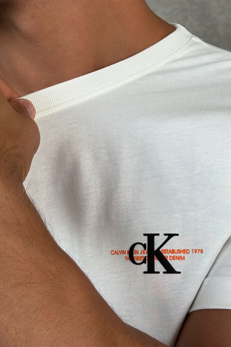 Calvin Klein Мужская белая футболка Urban Graphic