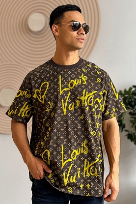 Коричневая оверсайз футболка Heart monogram all-over