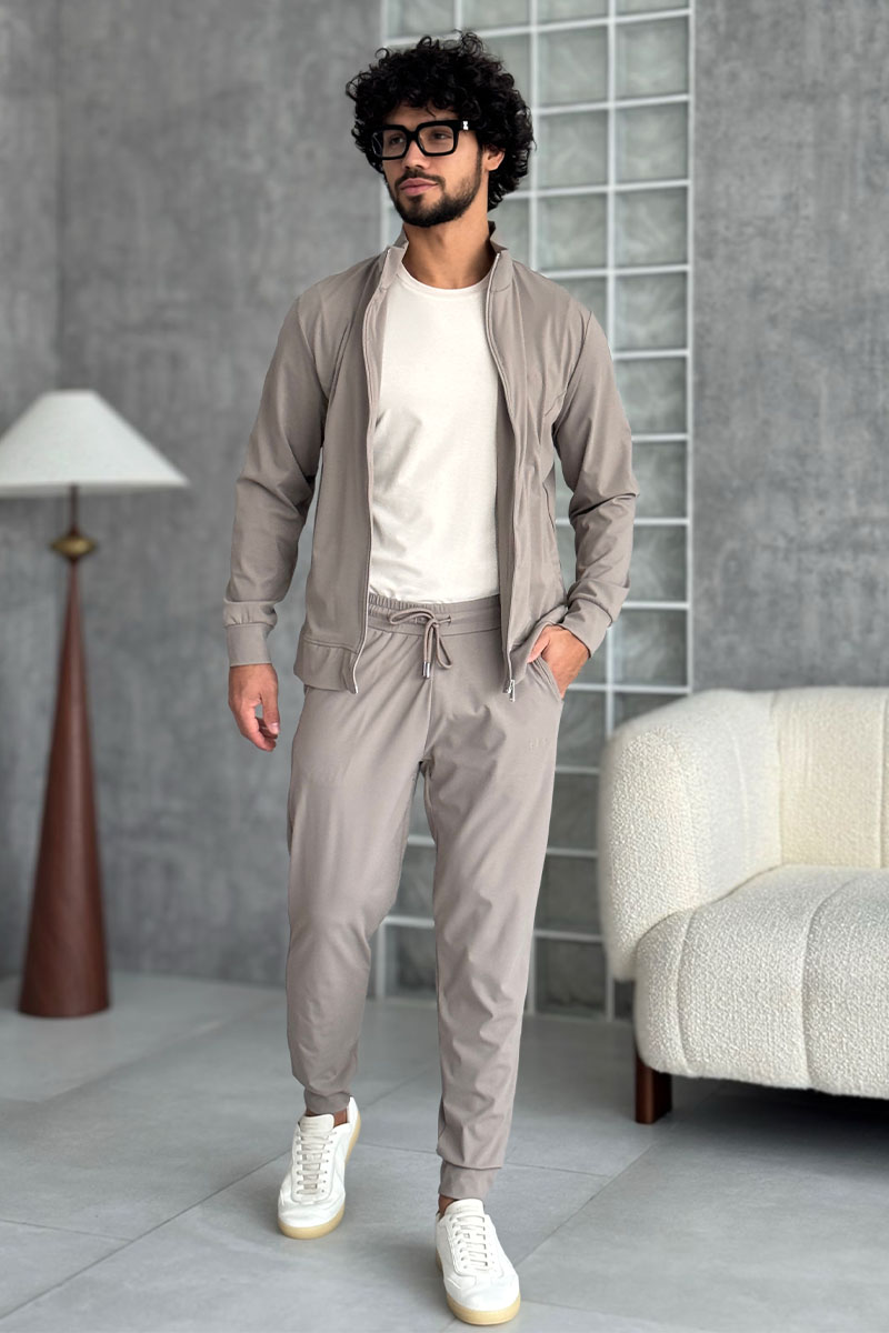 Hugо Воss Спортивный костюм бежевого цвета