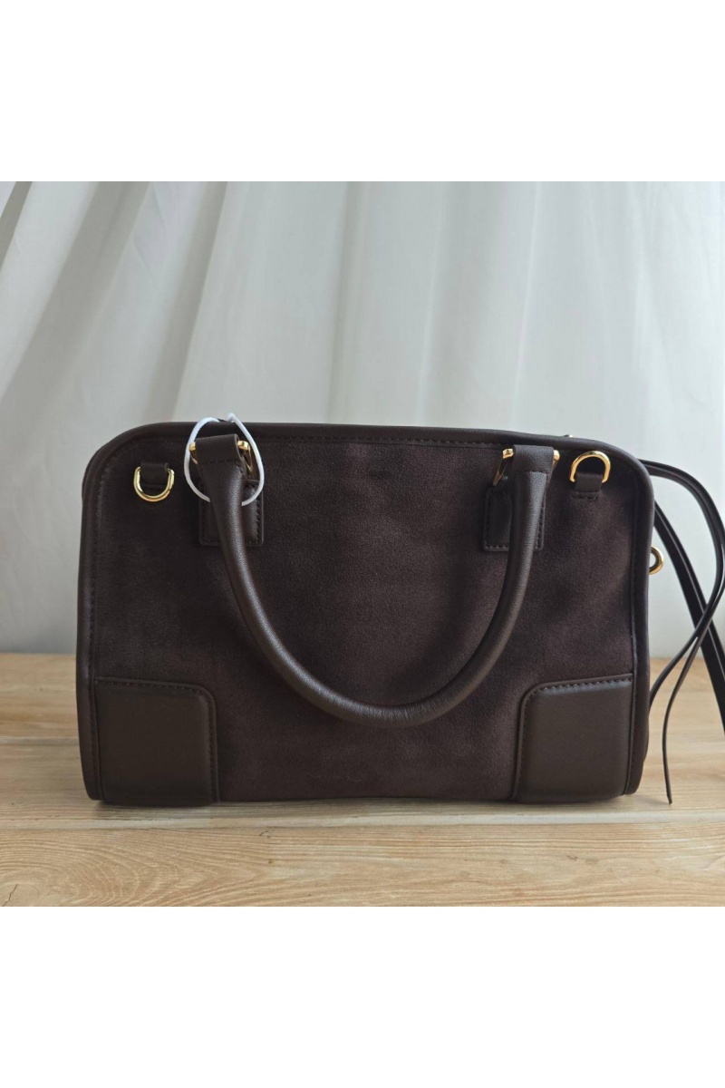 Loewe Замшевая сумка Amazona 27x18 см