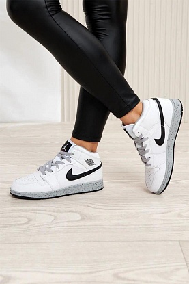 Женские кроссовки Dunk High - White