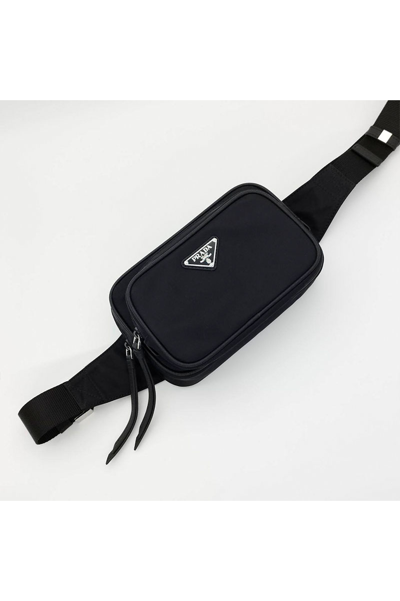 Prada Чёрная сумка на пояс 23x19x9 см