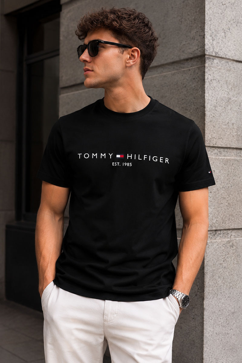 Tommy Hilfiger Футболка чёрного цвета Core Logo