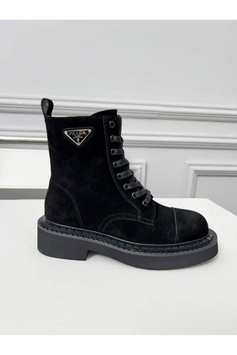 Prada Женские замшевые ботинки 