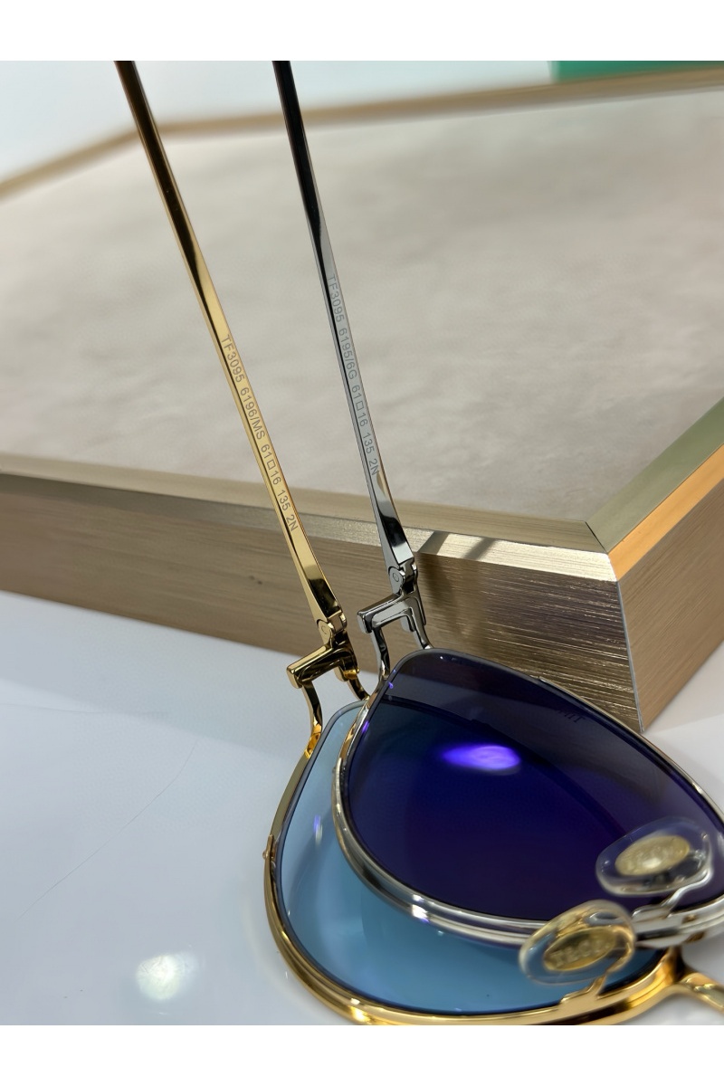 Designer Clothing Солнцезащитные очки Tiffany & Co