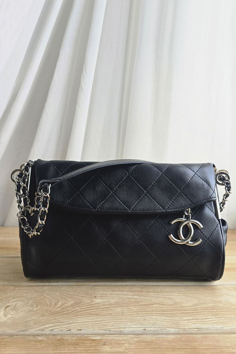 Chаnеl Кожаная сумка Ultimate Soft 30x19