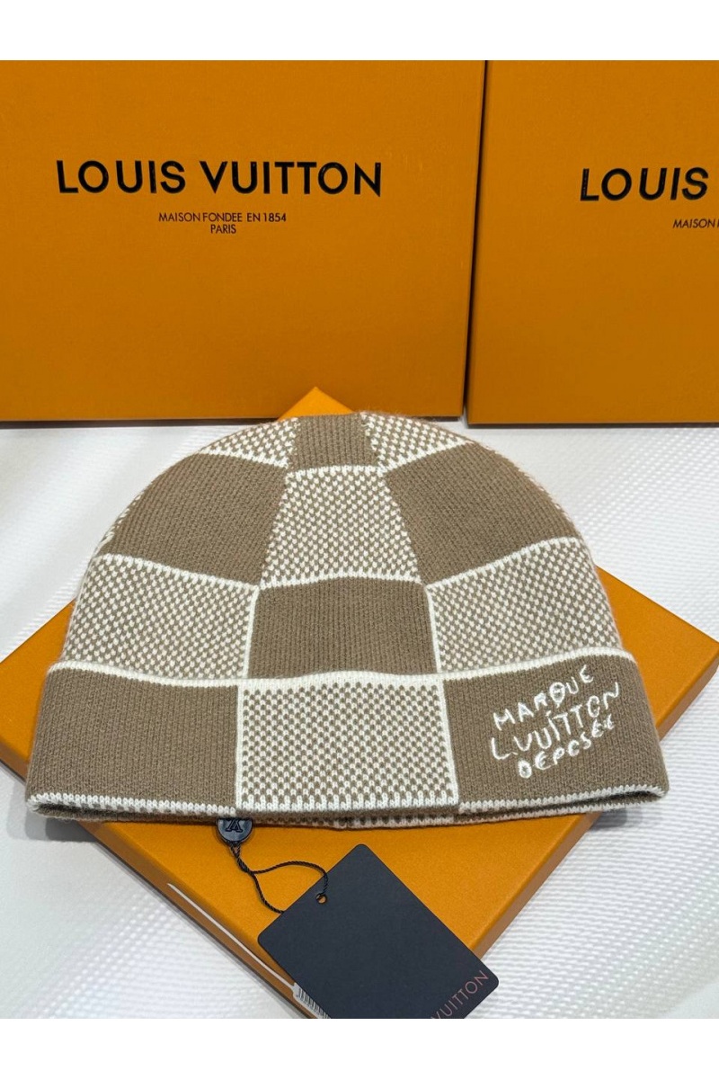 Lоuis Vuittоn Шапка logo-embroidered - Beige