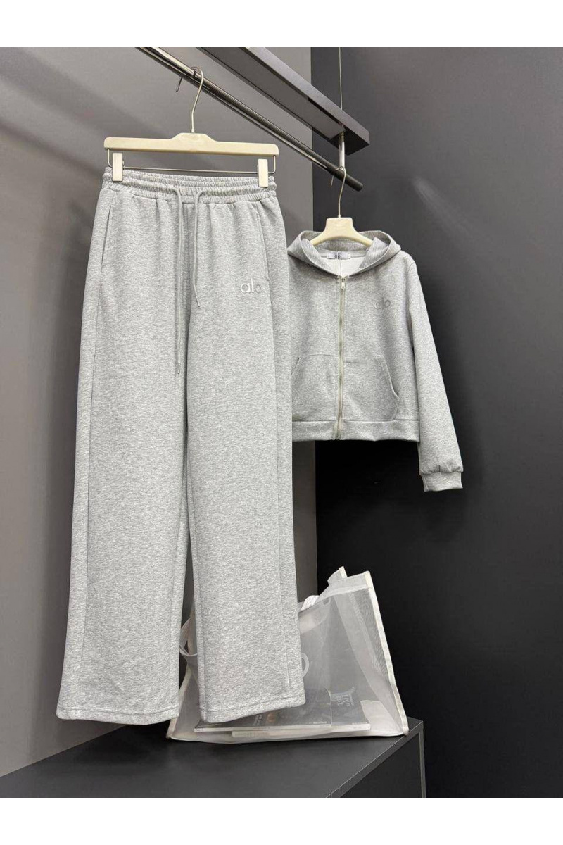 Designer Clothing Женский серый костюм Alo premium