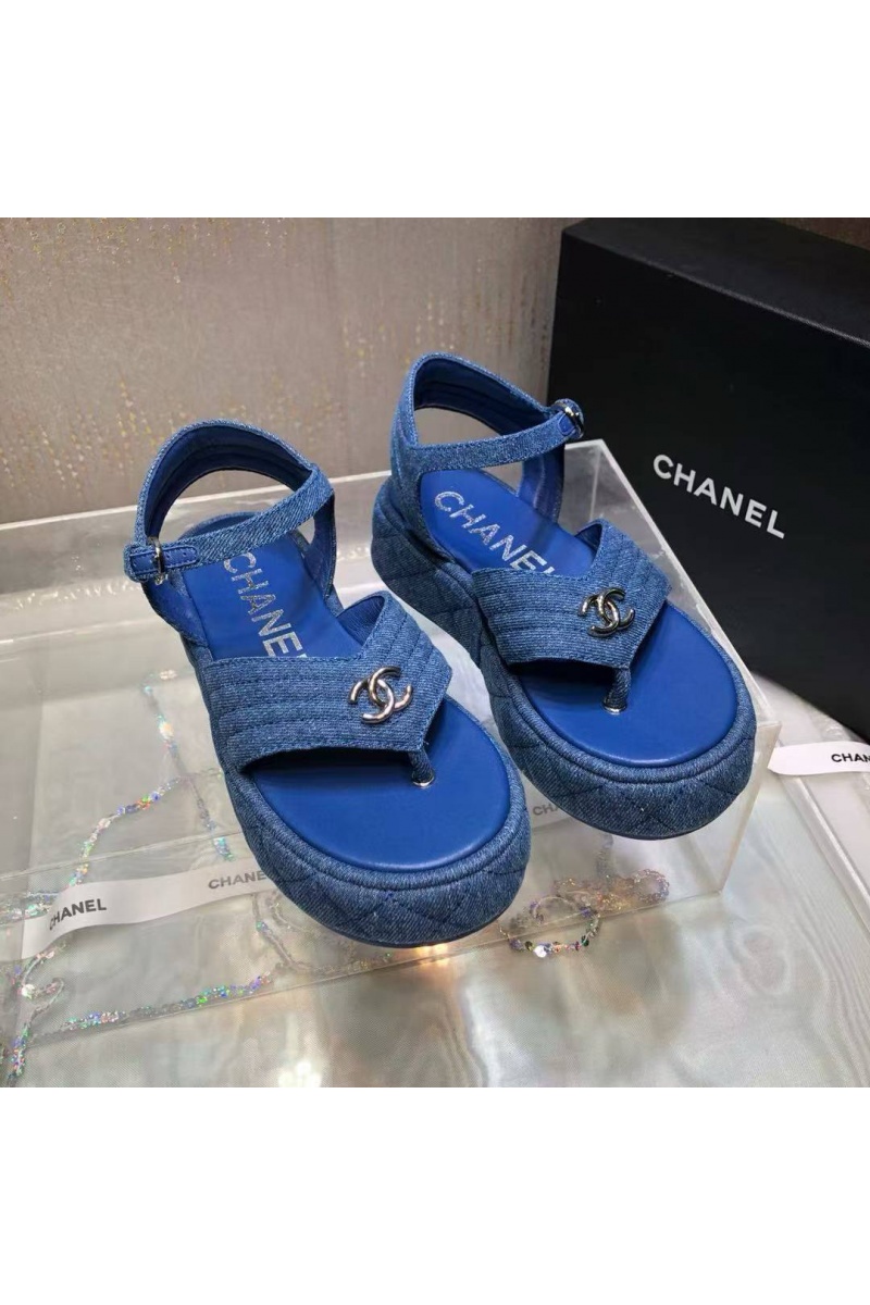 Chаnеl Женские замшевые сандалии синего цвета 