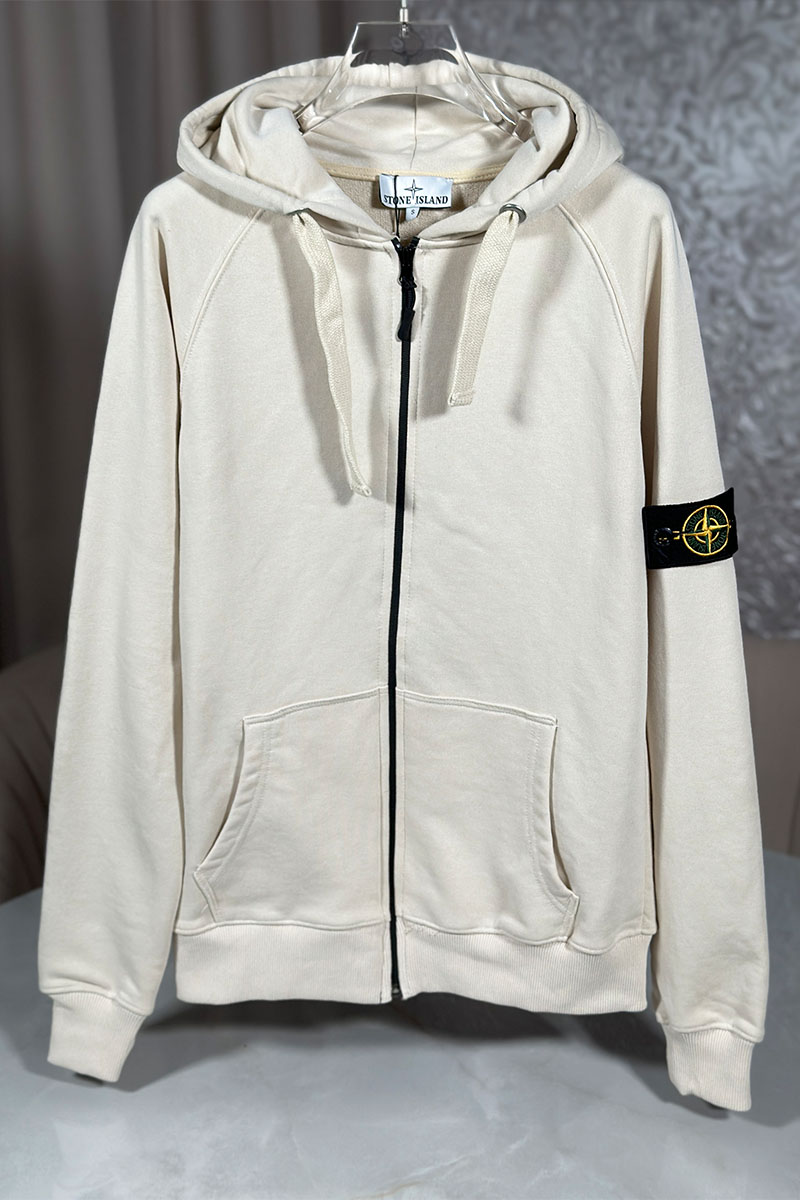 Stone Island Бежевая кофта на молнии compass-patch
