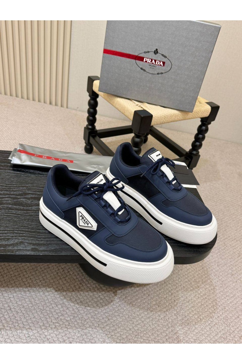 Prada Комбинированные кроссовки logo-plaque