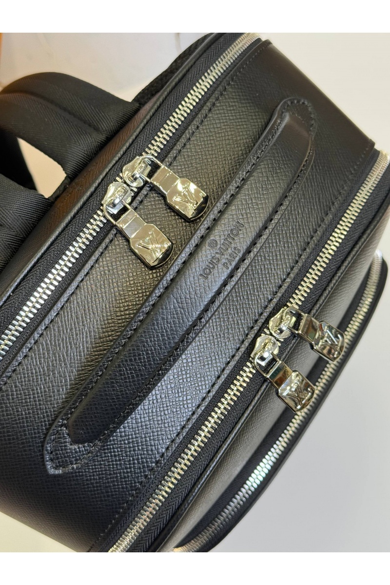 Lоuis Vuittоn Кожаный рюкзак Damier Infini premium 40x31x15 см