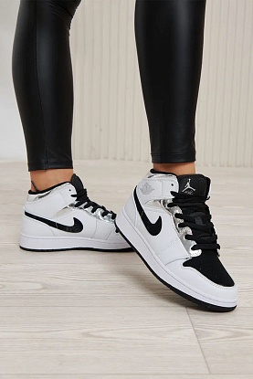 Женские кроссовки Dunk High - White / Black / Silver
