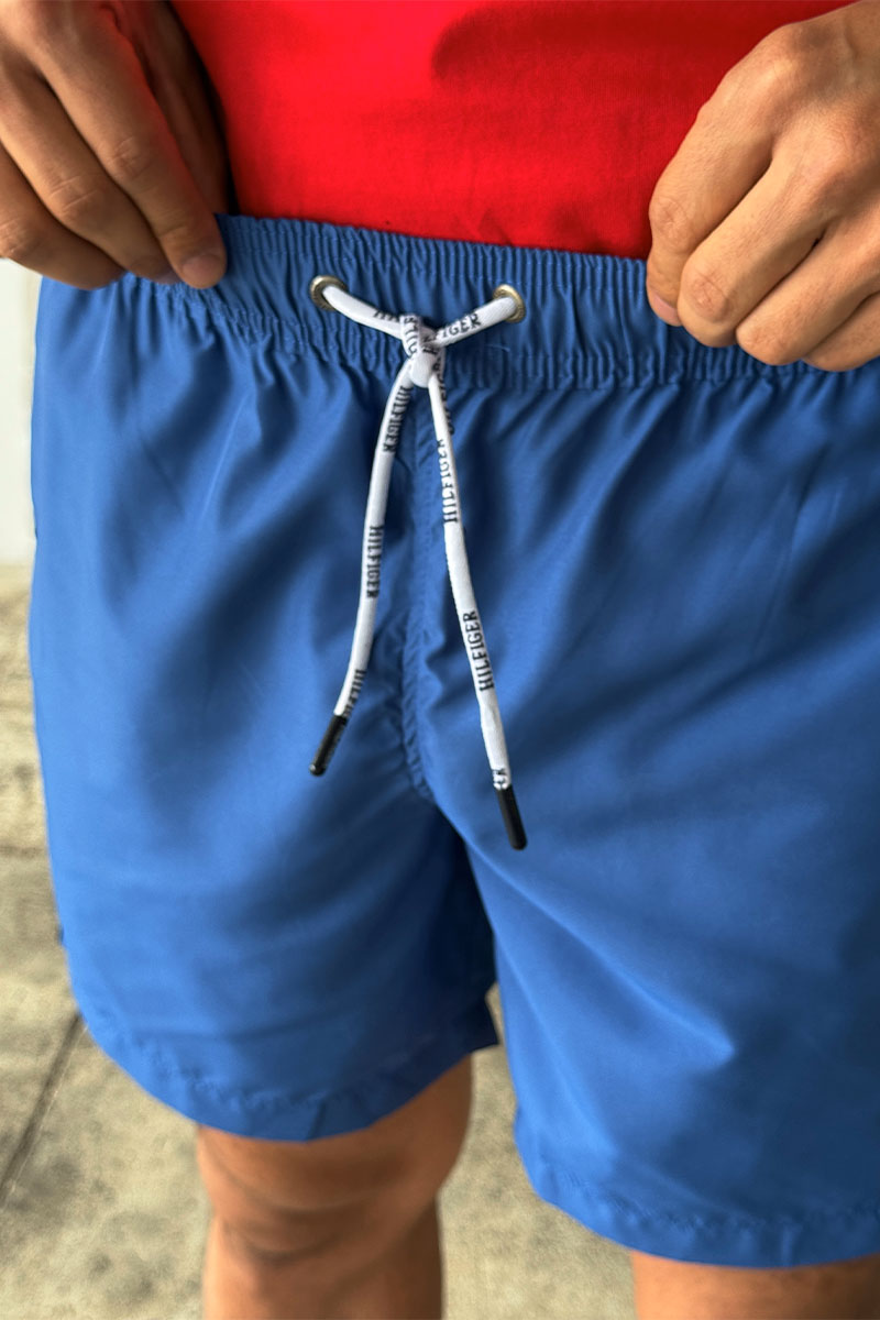 Tommy Hilfiger Шорты синего цвета taped logo