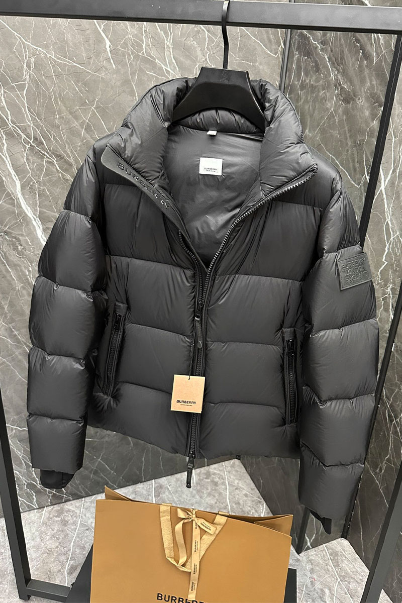 Burberry Мужской чёрный пуховик logo-patch