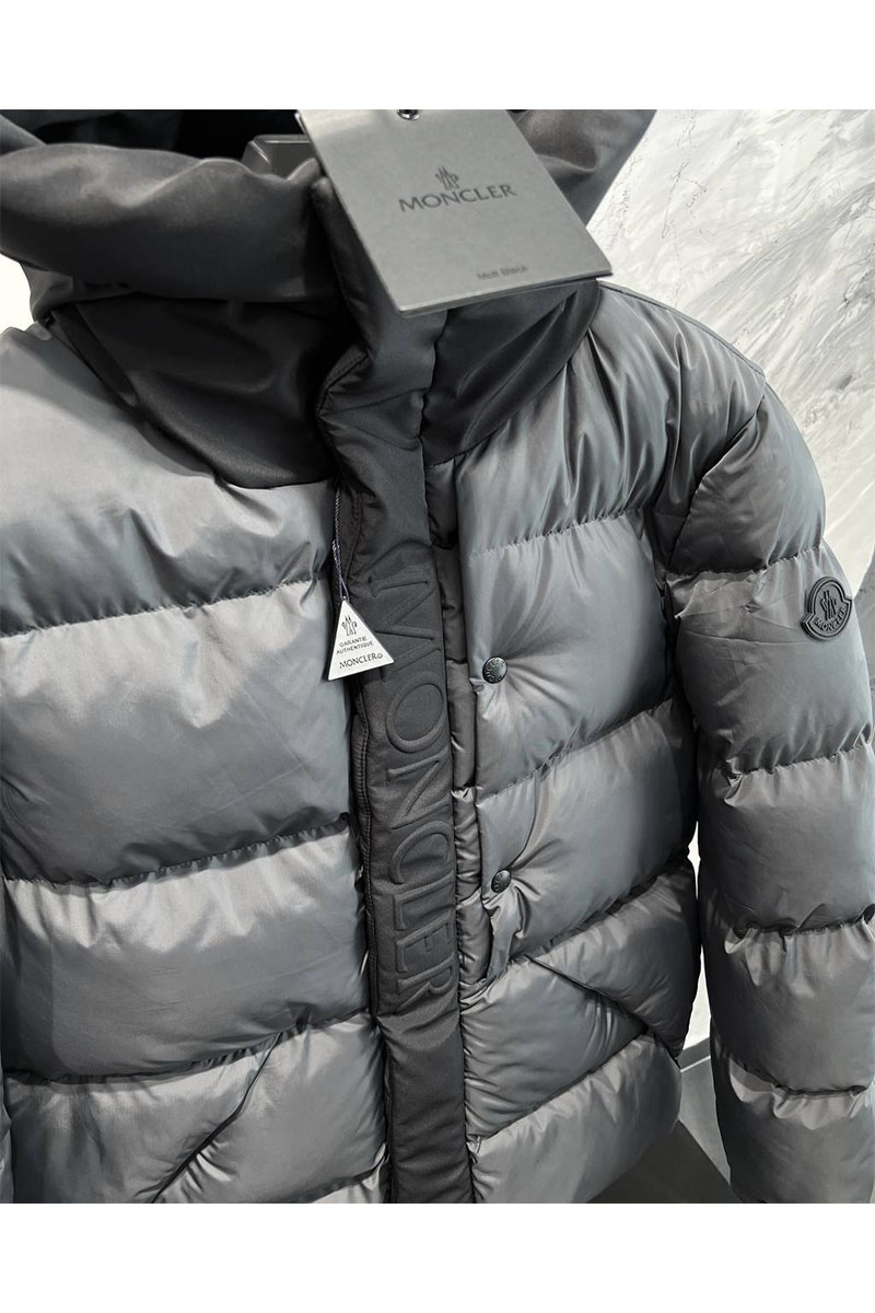 Moncler Утеплённая куртка Madeira серого цвета