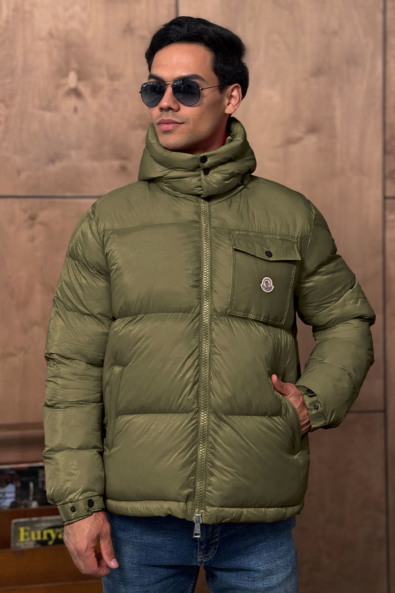 Moncler Мужская куртка зелёного цвета