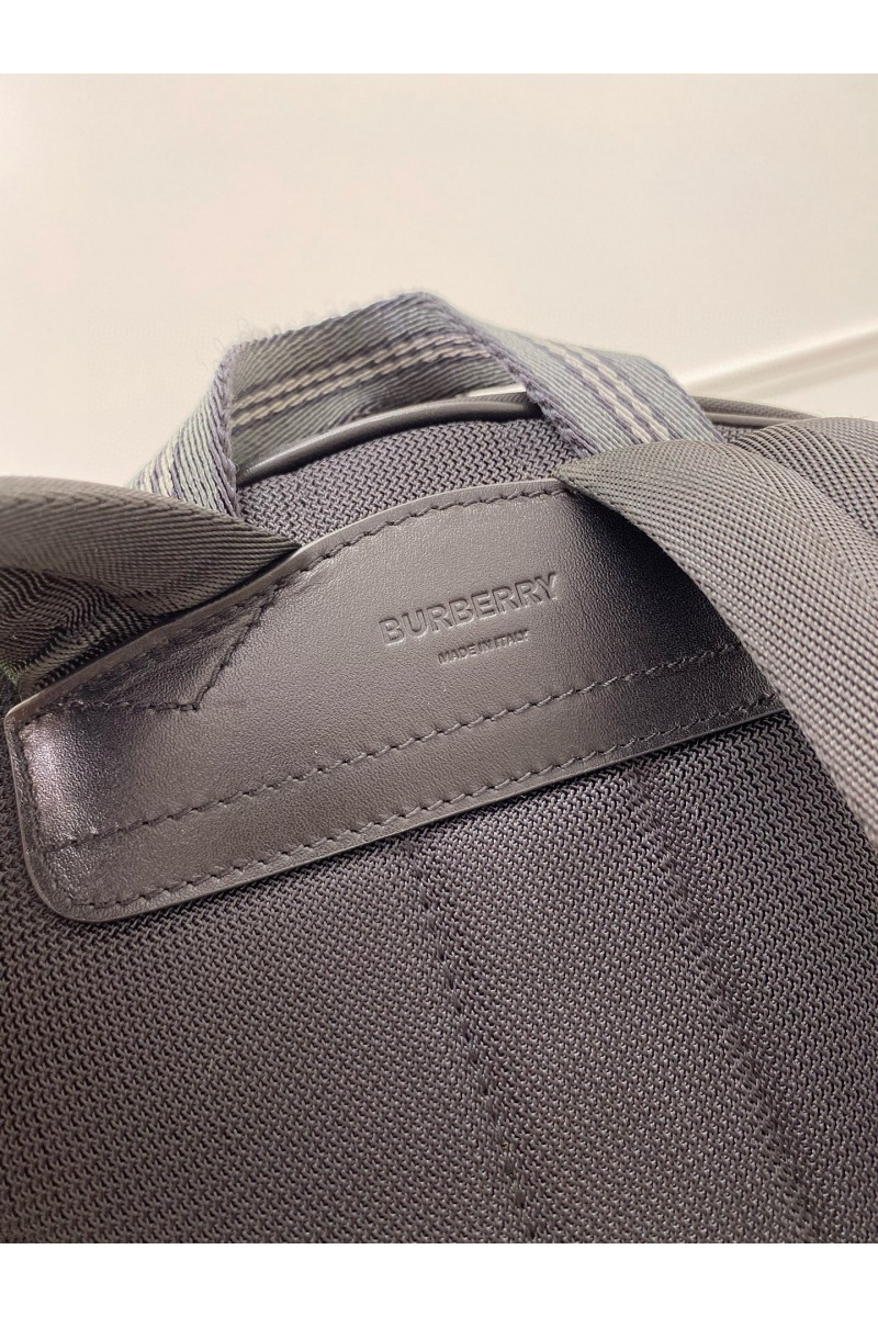Burberry Рюкзак чёрного цвета TB Monogram Premium 30.5x14.5x42.5 см
