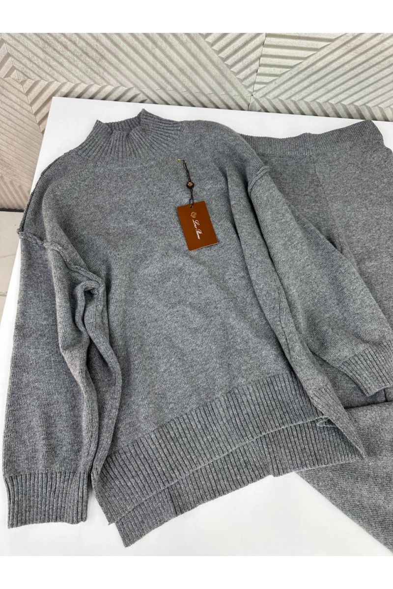Loro Piana Женский серый костюм Premium