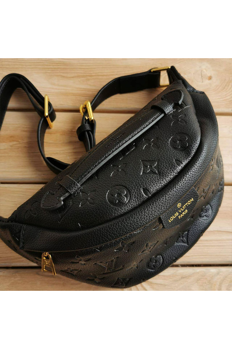 Lоuis Vuittоn Кожаная сумка на пояс Monogram All-over 23x16x10 см