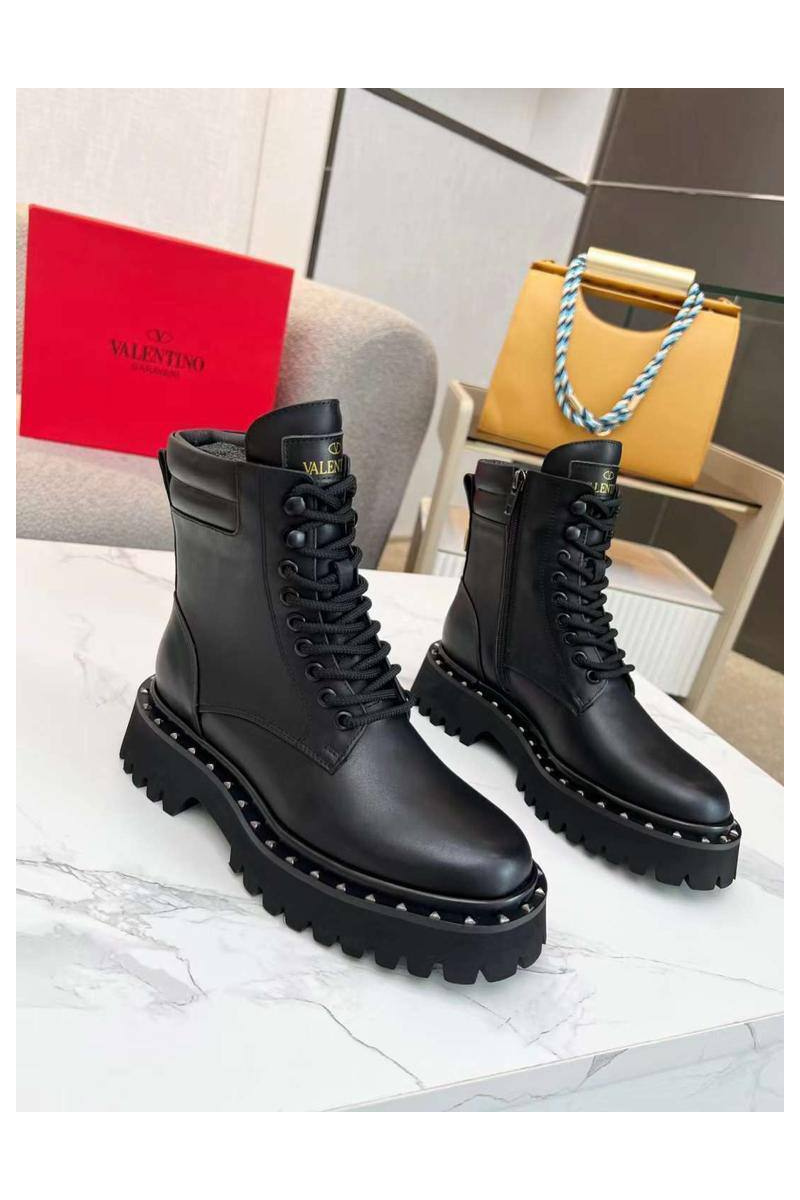 Valentino Женские кожаные ботинки с мехом 