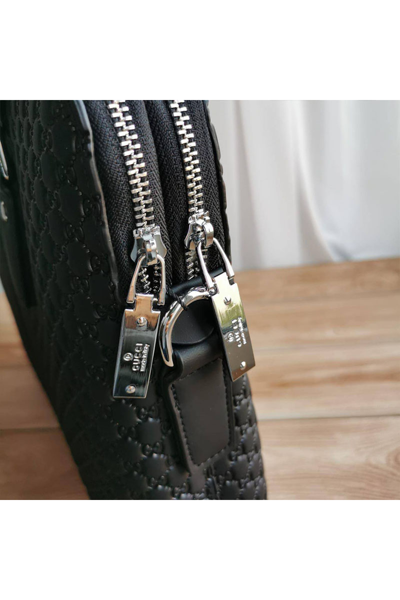 Gucci Кожаная сумка GG Supreme briefcase 38х28 см