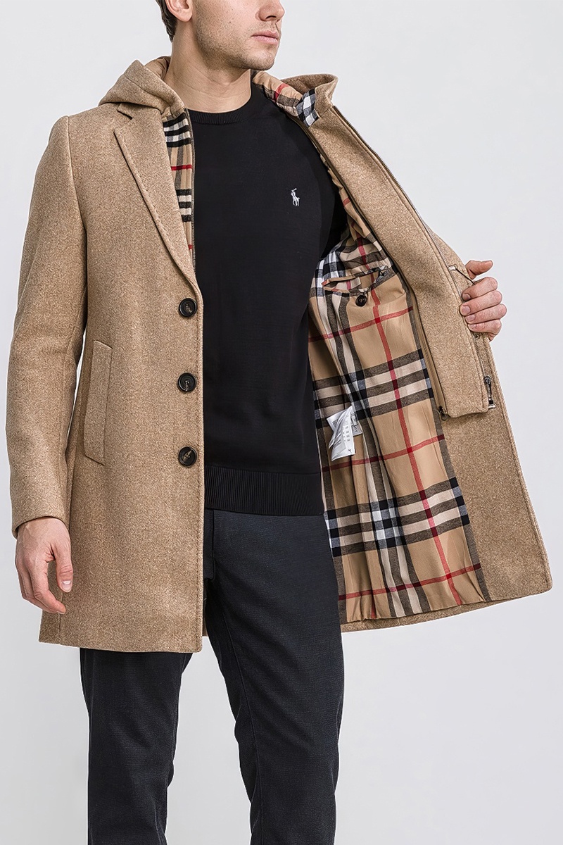 Burberry Бежевое мужское пальто London England logo-embroidered