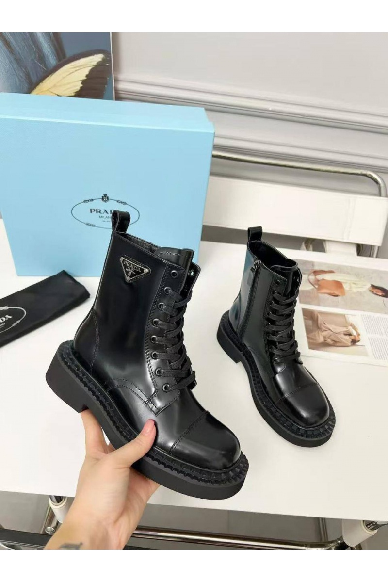 Prada Женские кожаные ботинки 