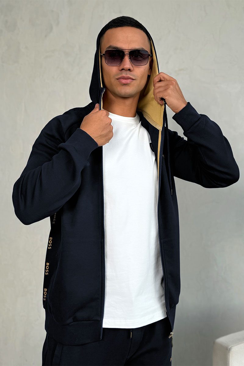 Hugо Воss Мужской тёмно-синий костюм