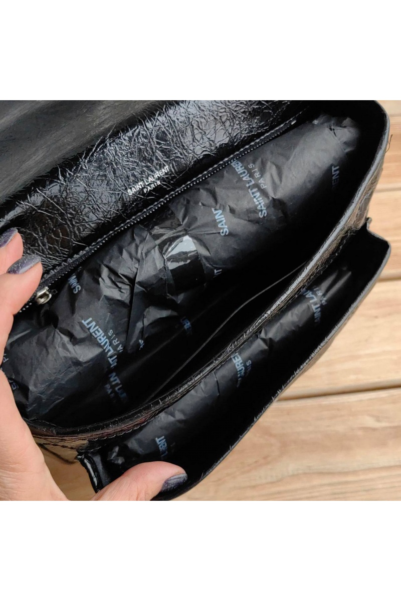 Yves Saint Laurent Кожаная сумка Niki Medium Black 28x21 см