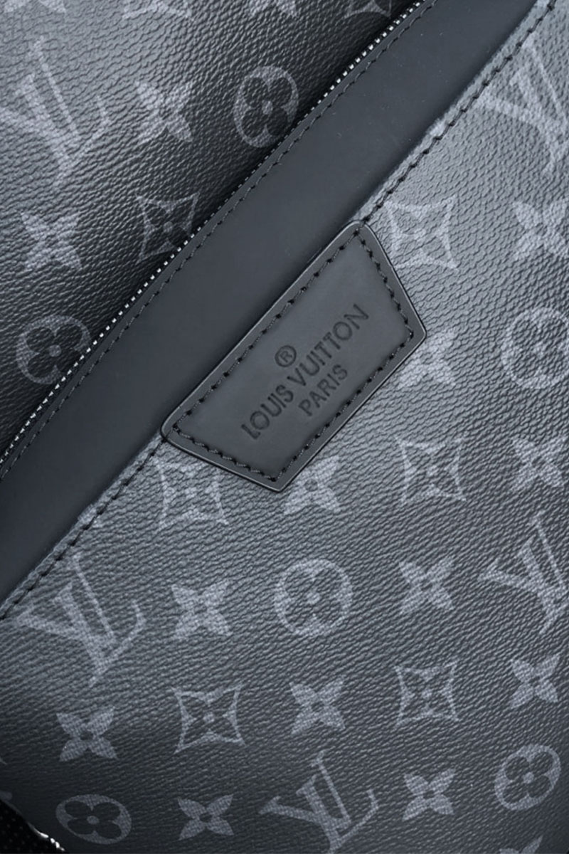 Lоuis Vuittоn Кожаный рюкзак Discovery Monogram Eclipse 37х40х20 см