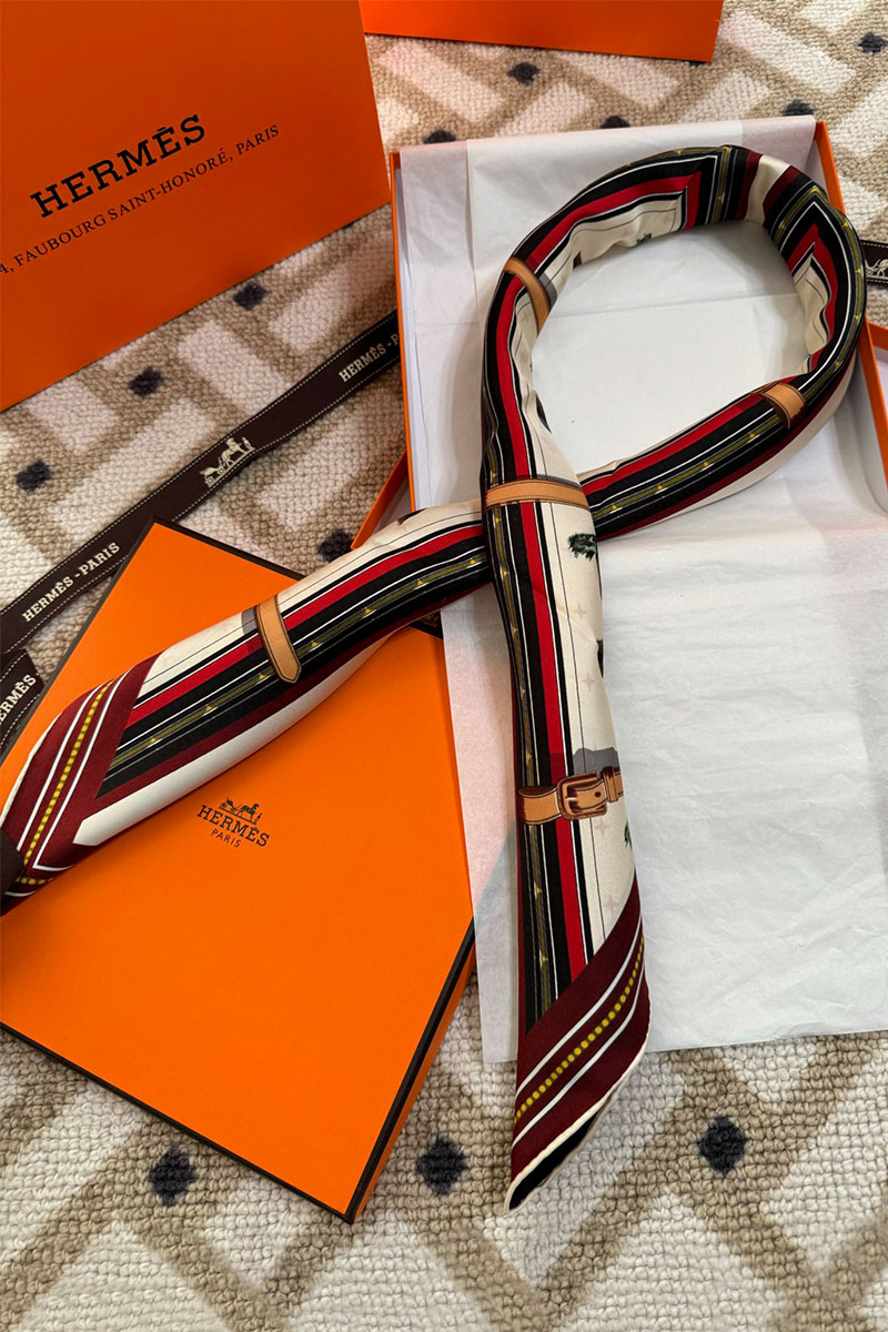 Hermes Платок Couvertures et Tenues de Jour premium 86x87 см