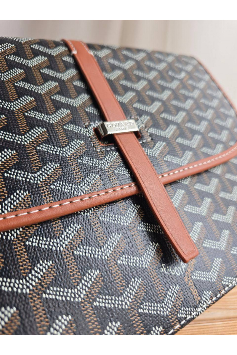 Designer Clothing Кожаная сумка Goyard Belvedere MM 27x21 см