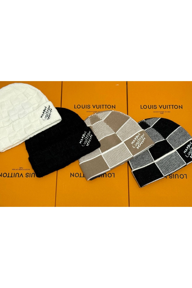 Lоuis Vuittоn Шапка logo-embroidered - Beige
