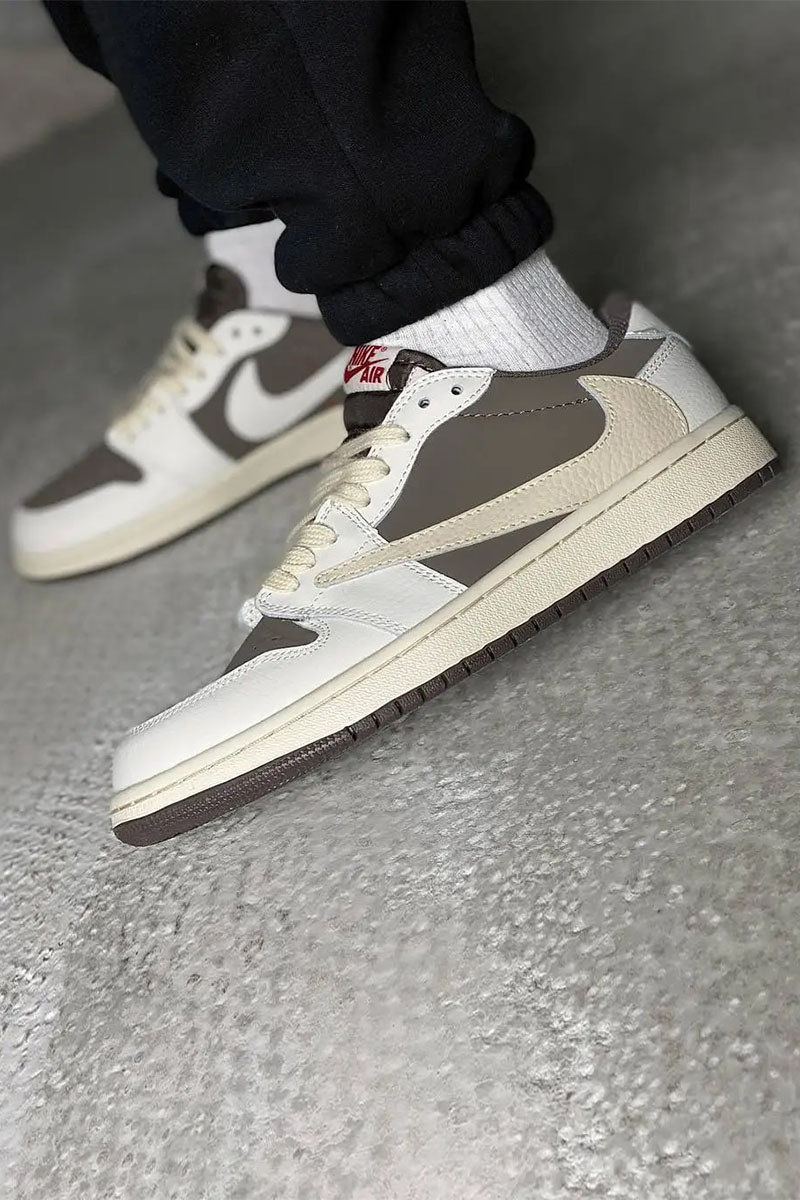 Nike Кроссовки Travis Scott x AJ1 Low "Reverse Mocha"
