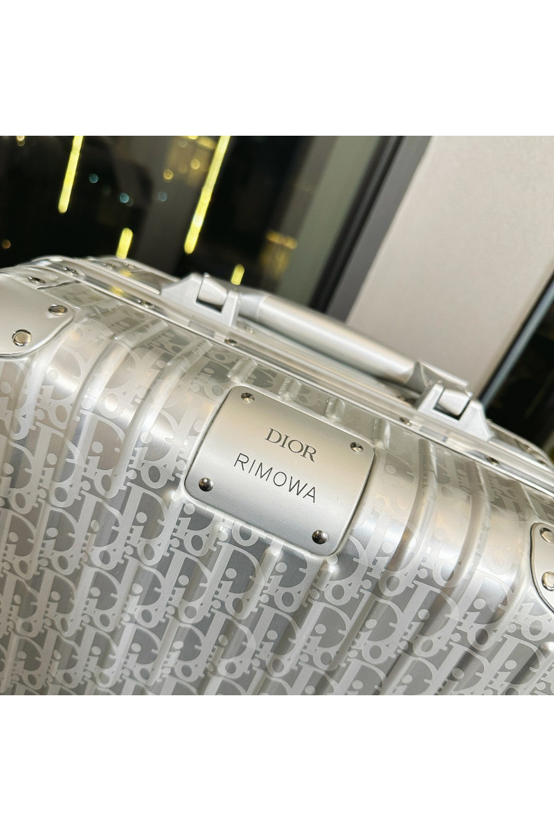 Rimowa Чемодан Aluminum S Premium 53x37x22 см