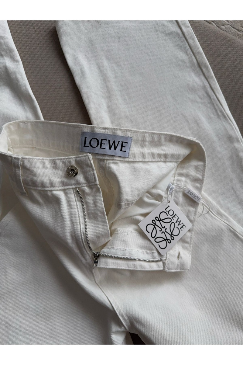 Loewe Женские джинсы белого цвета Slouchy