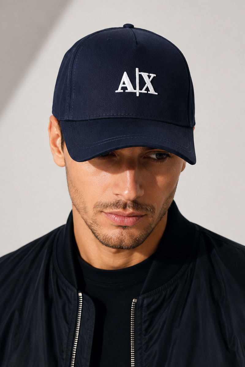 Emporio Armani EA7 Бейсболка синего цвета embroidered-logo