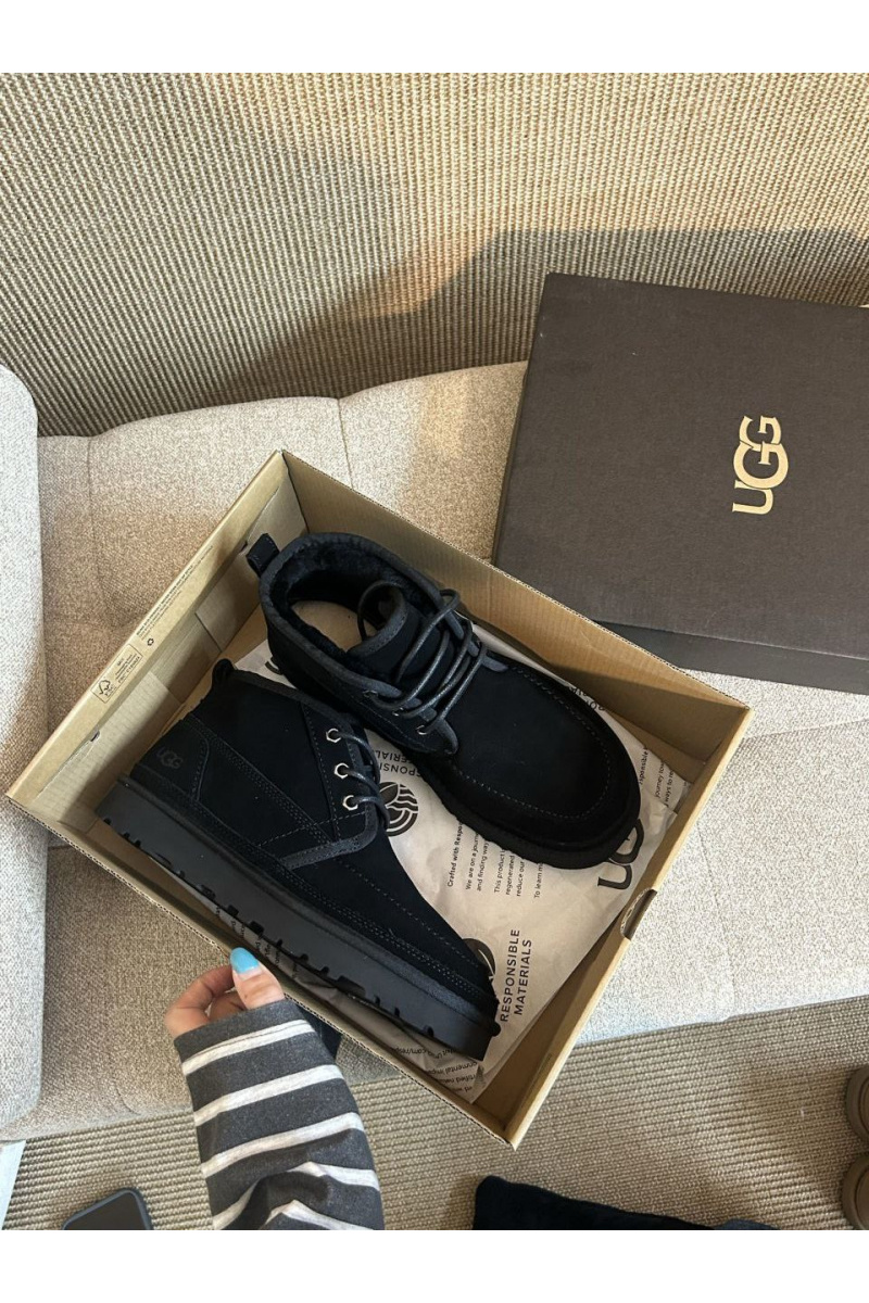 UGG Ботинки с мехом Neumel Moc - Black