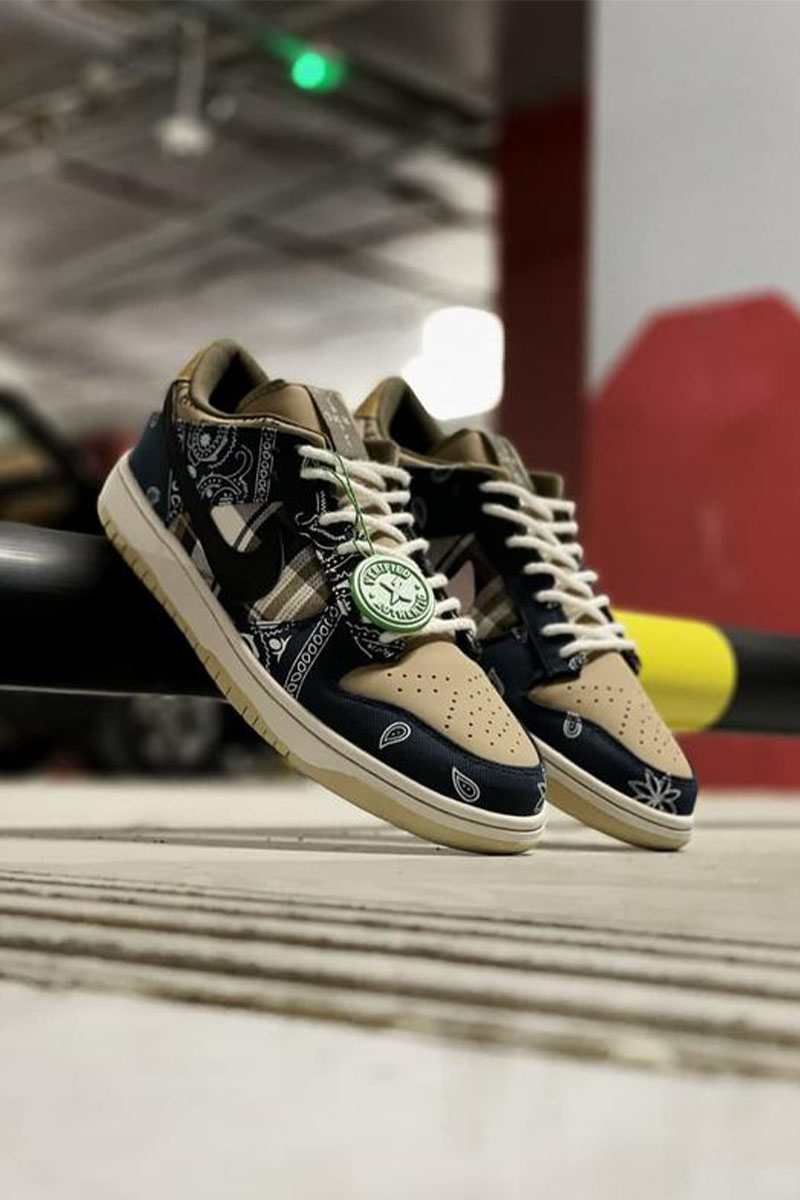 Nike Кроссовки SB Dunk Low x Travis Scott "Cactus Jack"