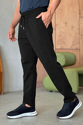 Мужские штаны чёрного цвета