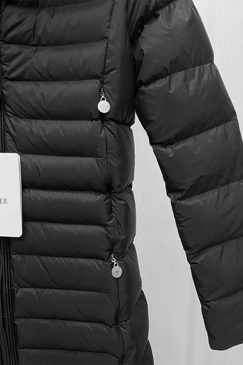 Moncler Женская брендовая парка чёрного цвета