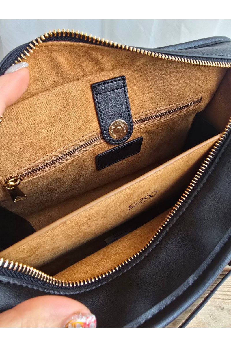Loewe Кожаная сумка Amazona 34x24 см