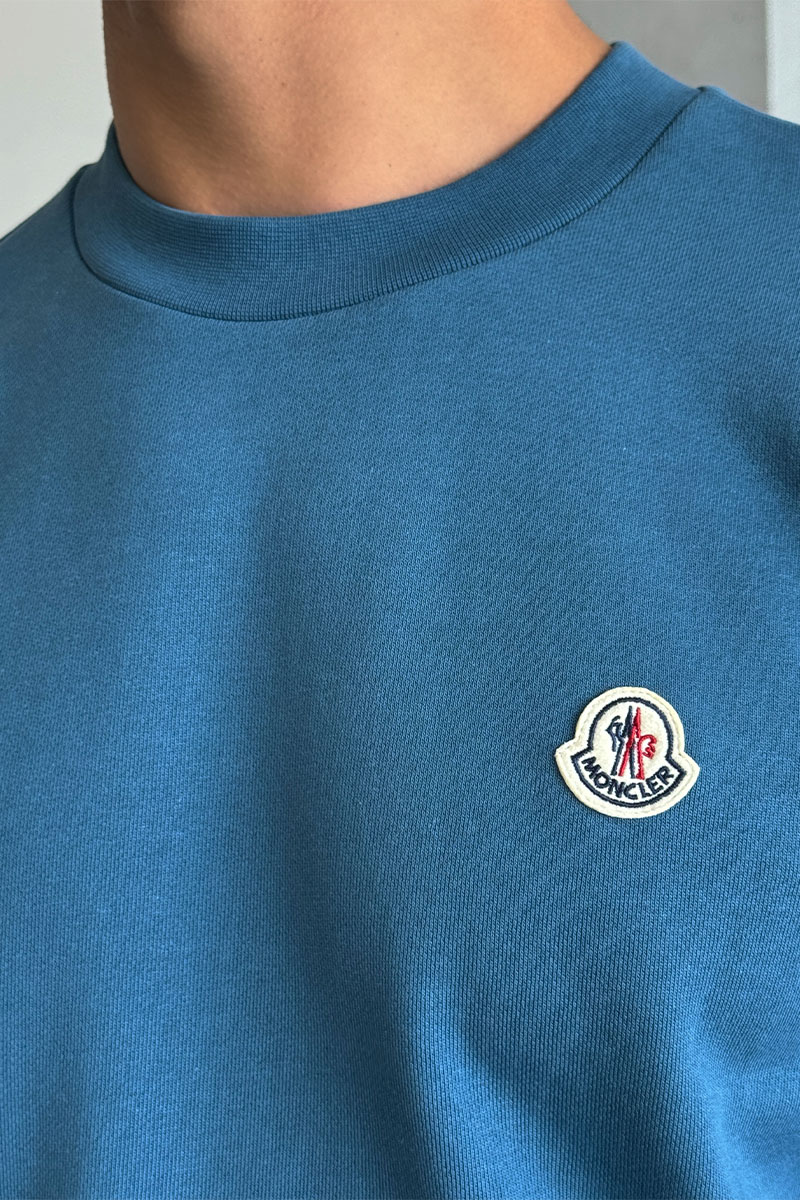 Moncler Свитшот голубого цвета logo-patch