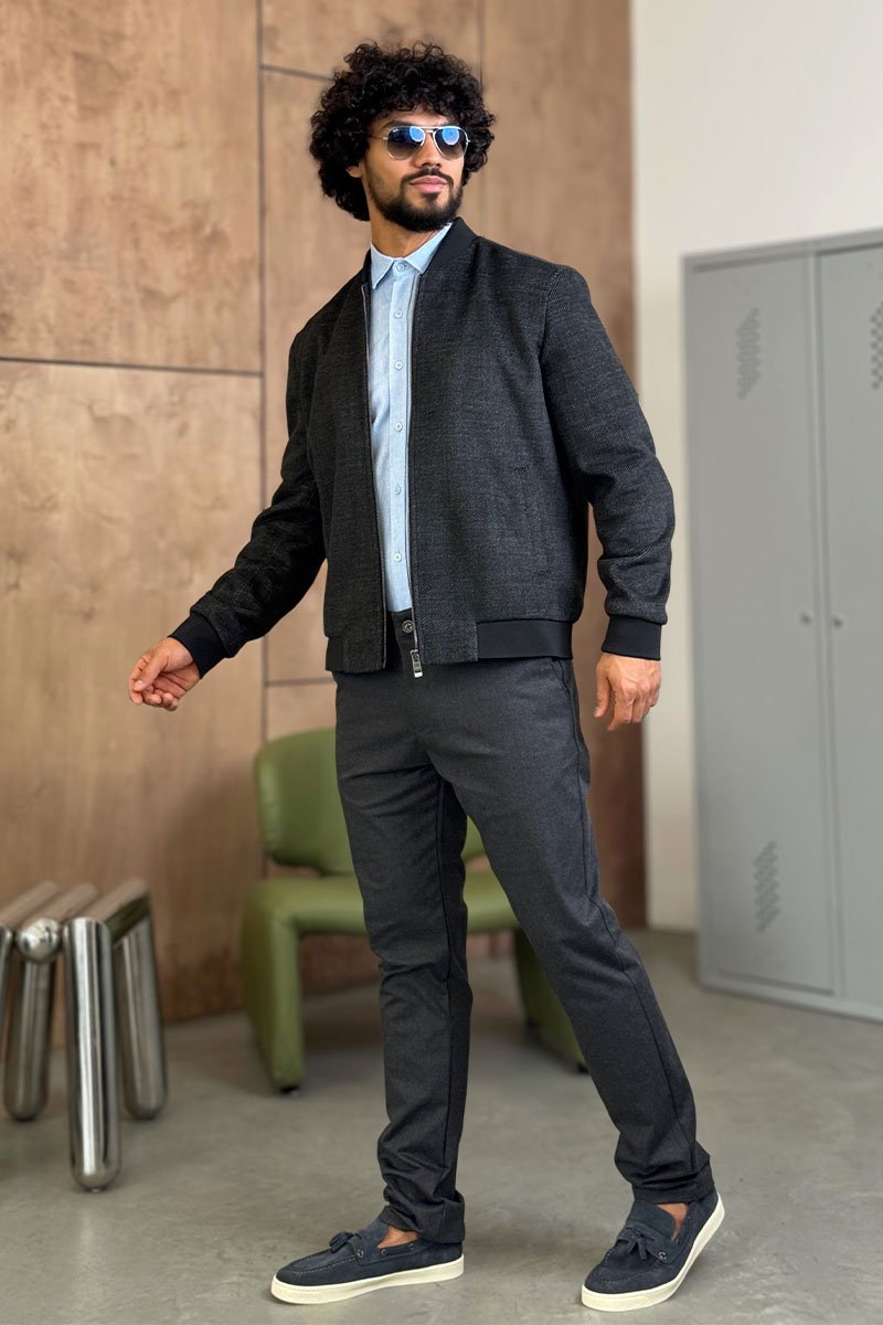 Hugо Воss Мужской бомбер чёрного цвета